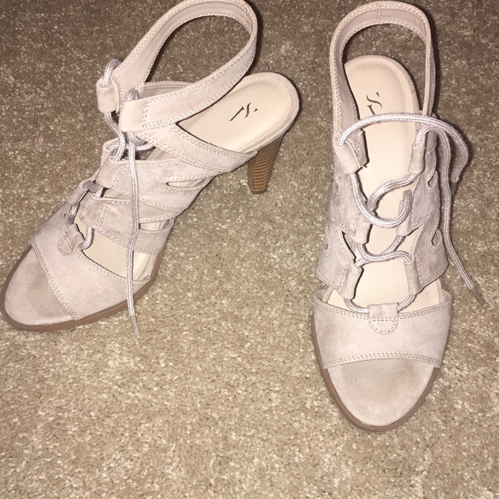 Vera wang heal